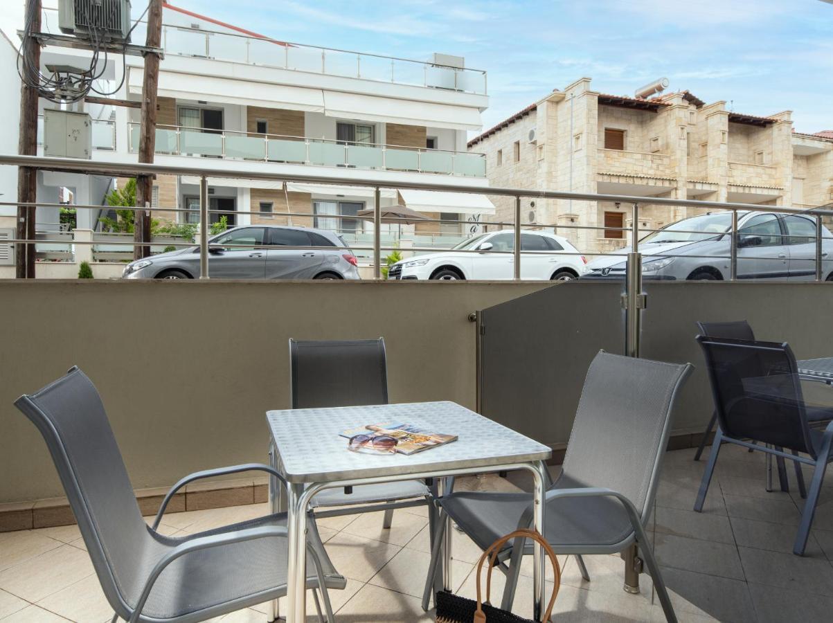 Ioranna Aparthotel Sarti Bagian luar foto