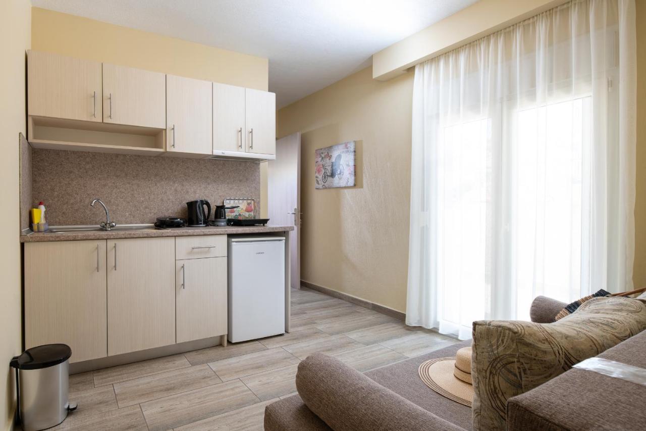 Ioranna Aparthotel Sarti Bagian luar foto