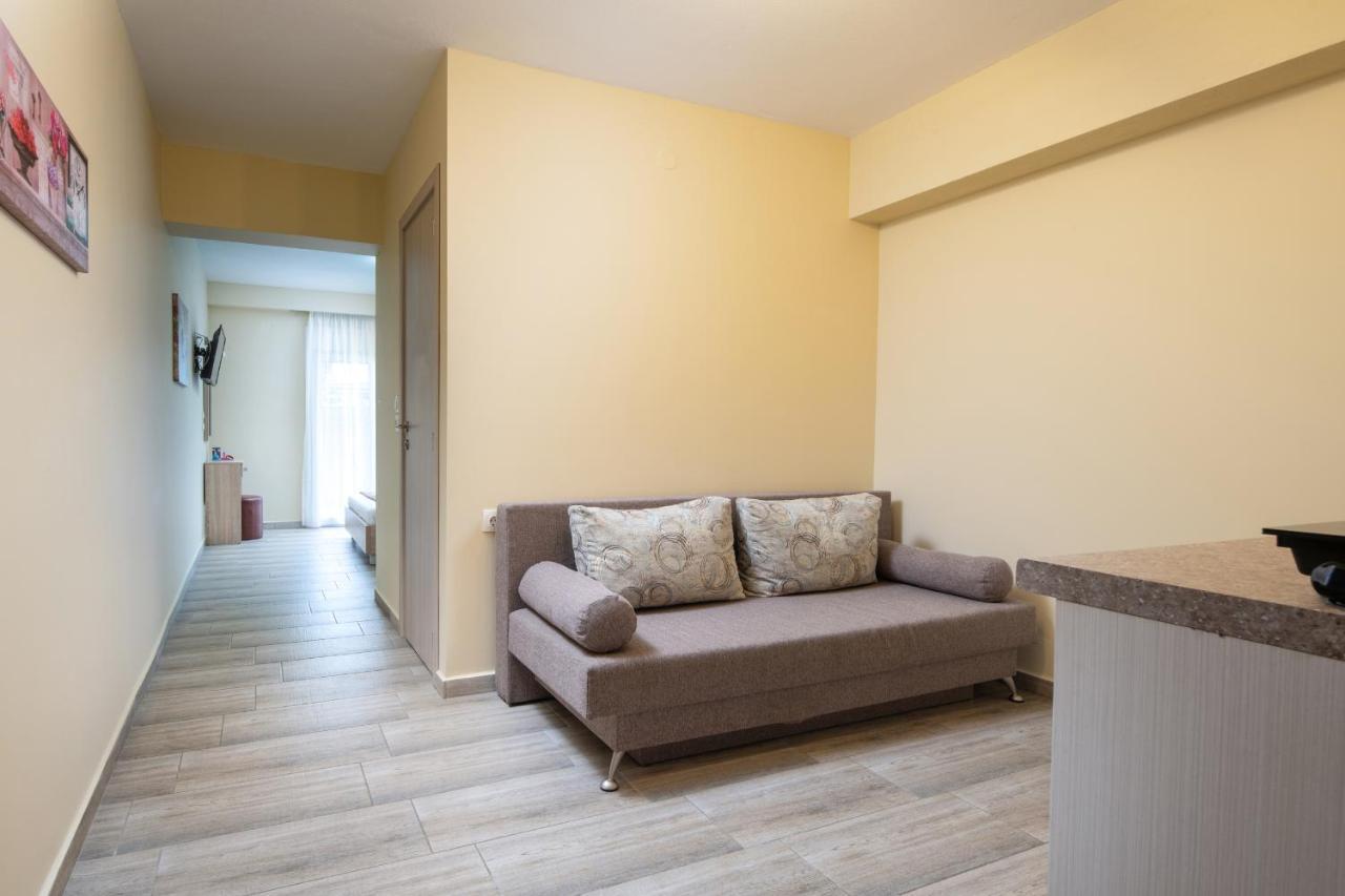 Ioranna Aparthotel Sarti Bagian luar foto