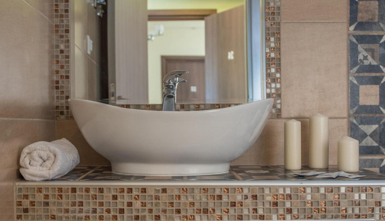 Ioranna Aparthotel Sarti Bagian luar foto