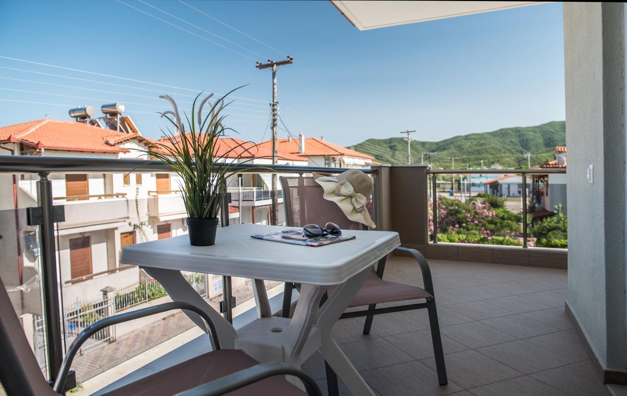Ioranna Aparthotel Sarti Bagian luar foto